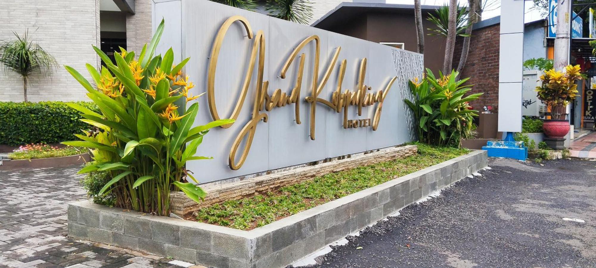Grand Kolopaking Hotel Kebumen Dış mekan fotoğraf